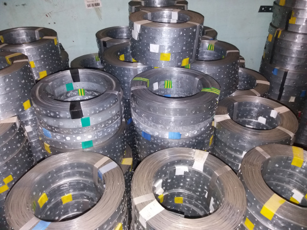 Лента монтажная перфорированная LM 10м 120х2 мм