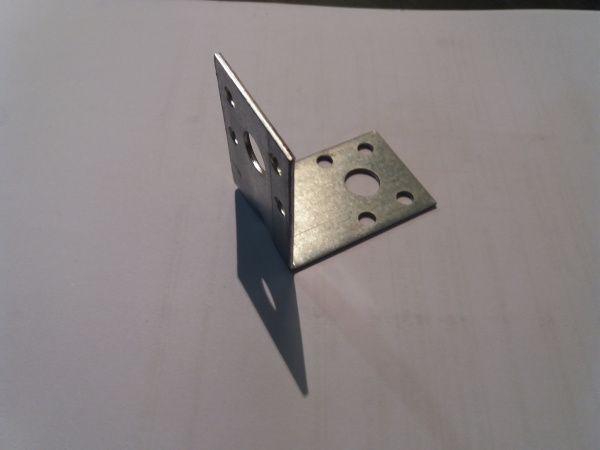 Крепёжный уголок оцинкованный перфорированный KU 50х50х35х2 мм