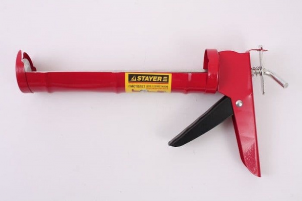 Пистолет для герметика STAYER STANDARD корпус полукруг 310 мл.